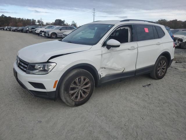 2018 VOLKSWAGEN TIGUAN SE - 3VV2B7AX5JM042199