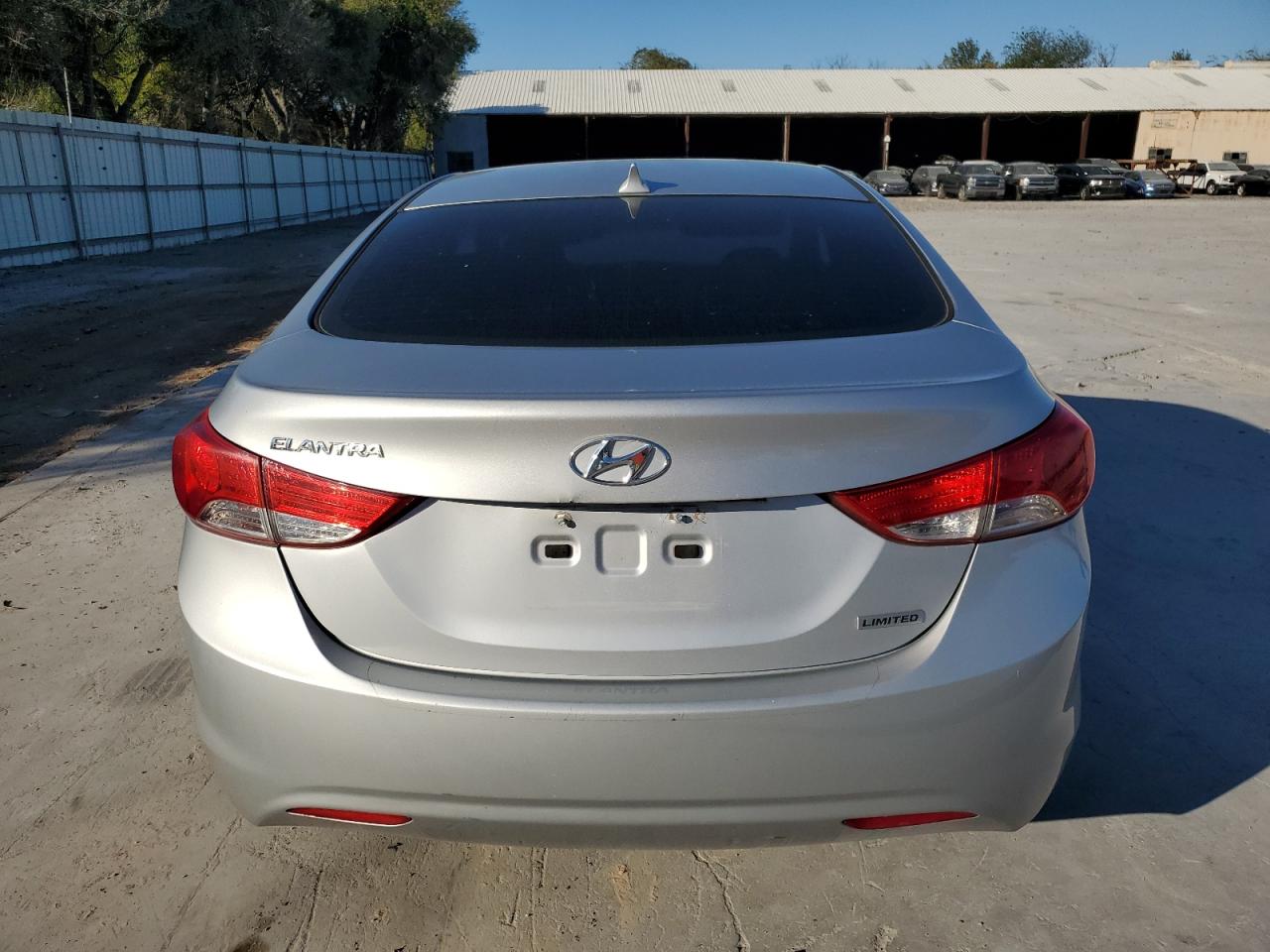 HYUNDAI ELANTRA GLS