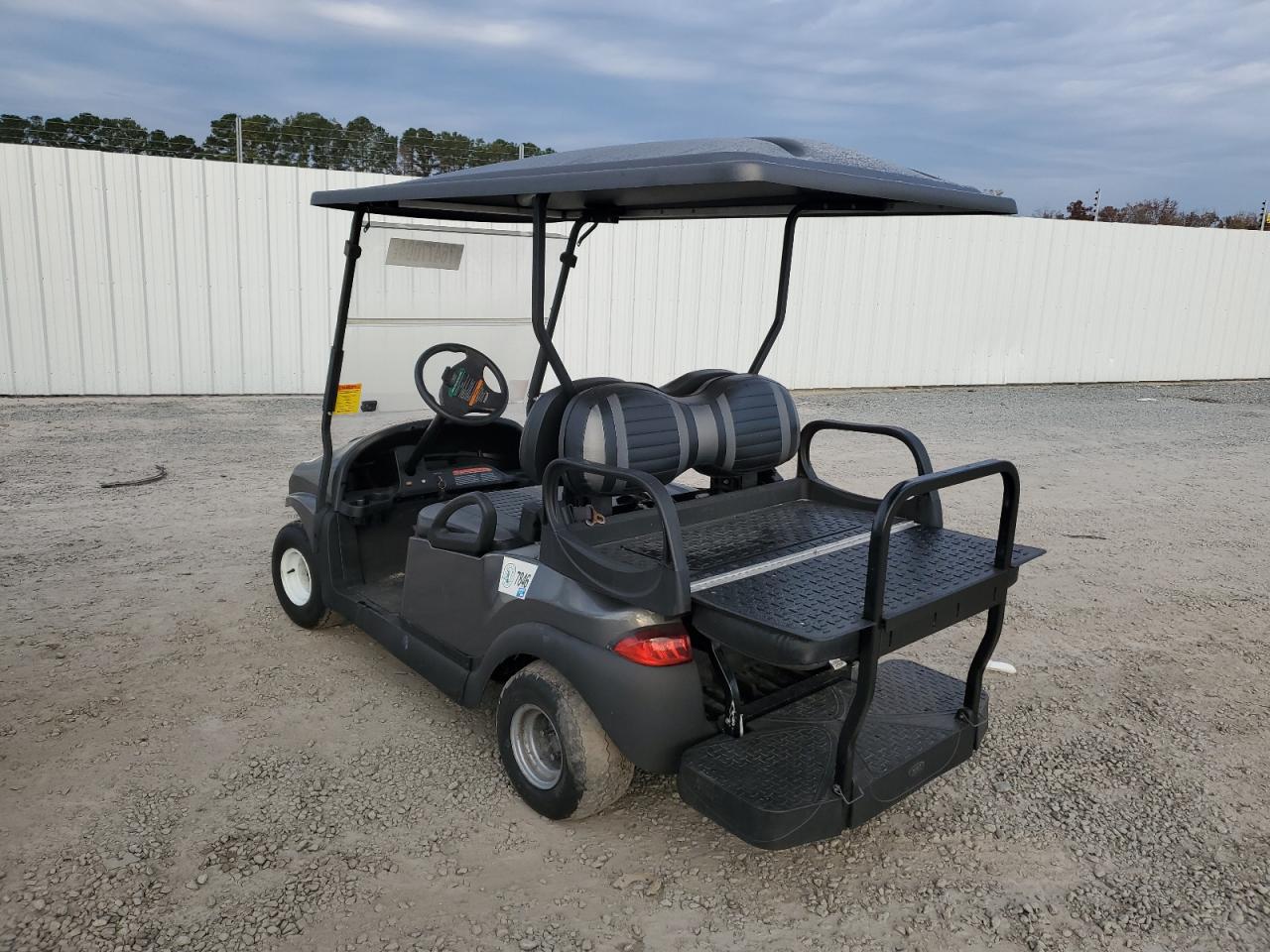 Lot #3049636172 2015 GOLF CART