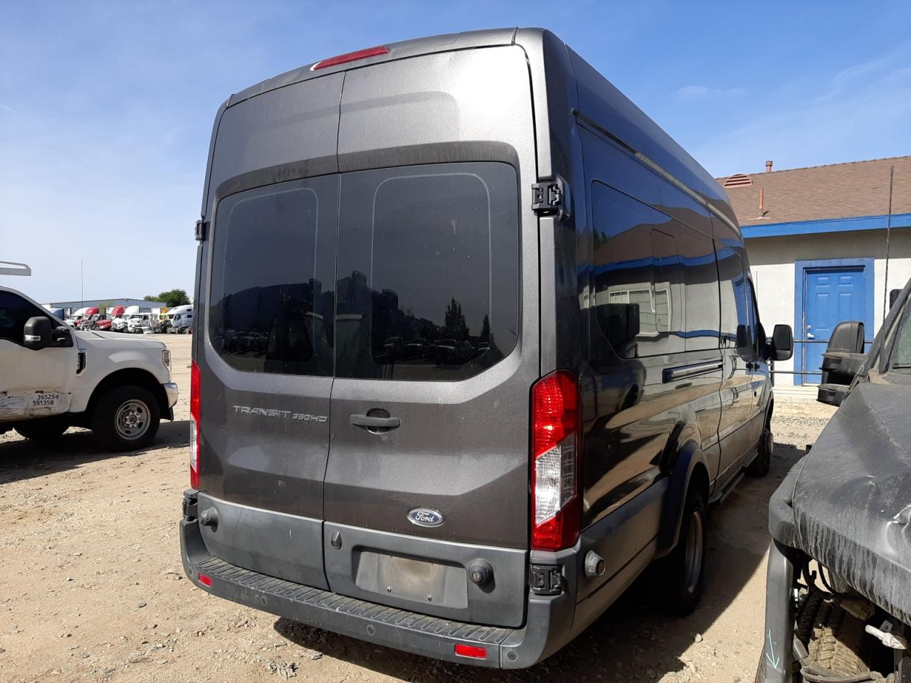 Lot #3024134890 2017 FORD TRANSIT T-