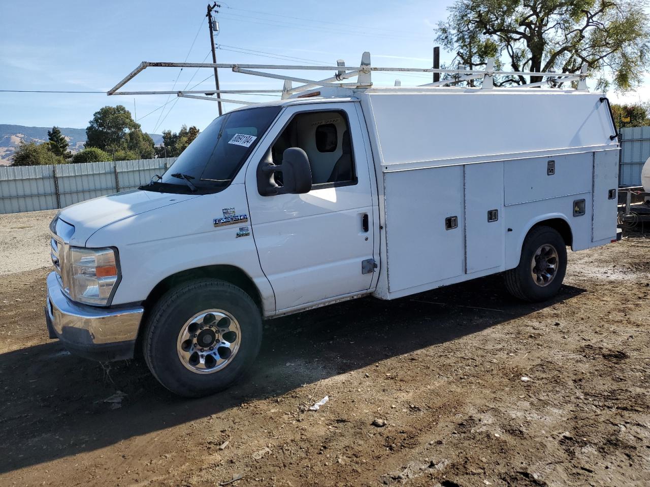  Salvage Ford Econoline