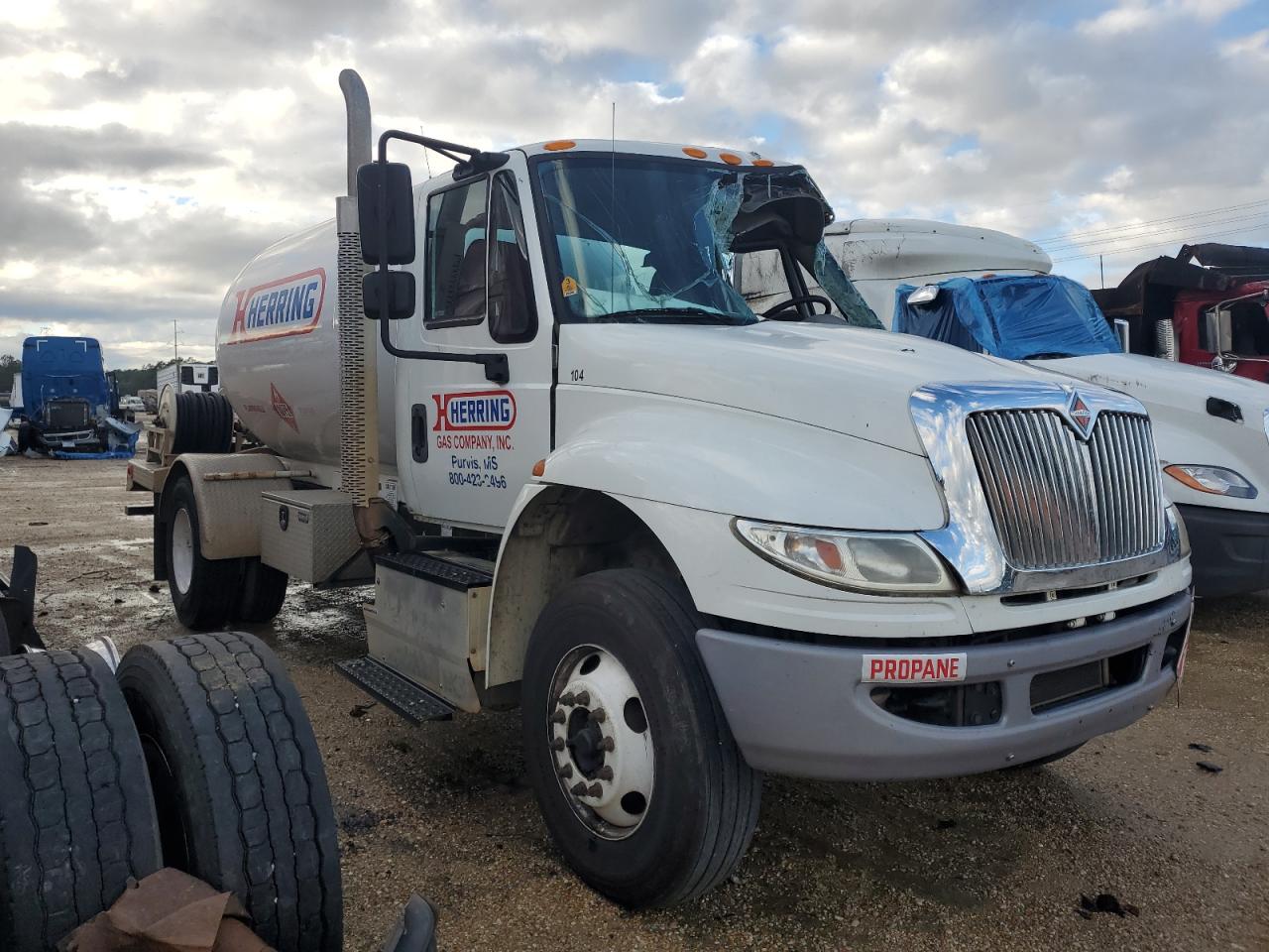 Lot #2976956725 2017 INTERNATIONAL 4000 4300