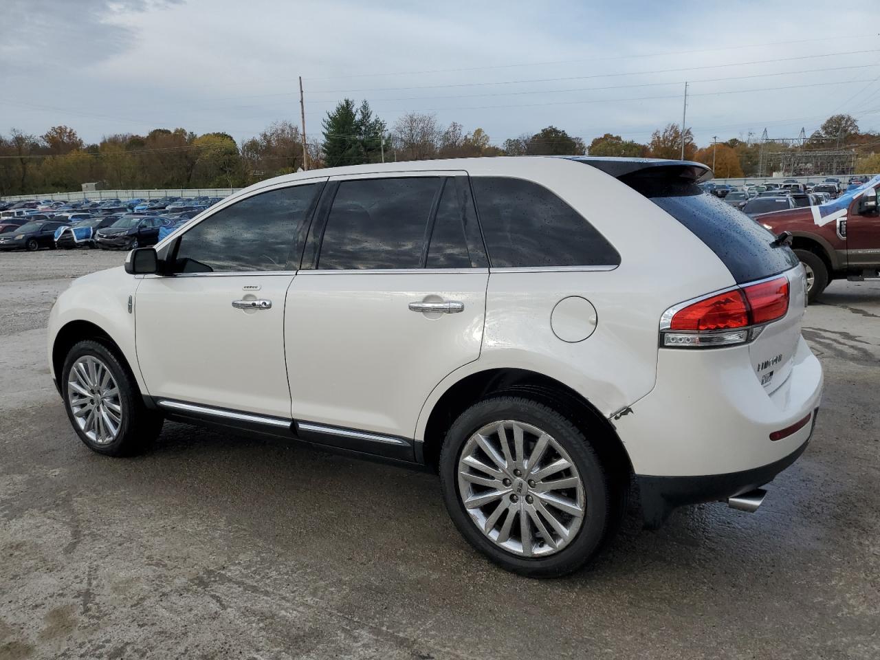 Lot #2952881796 2011 LINCOLN MKX