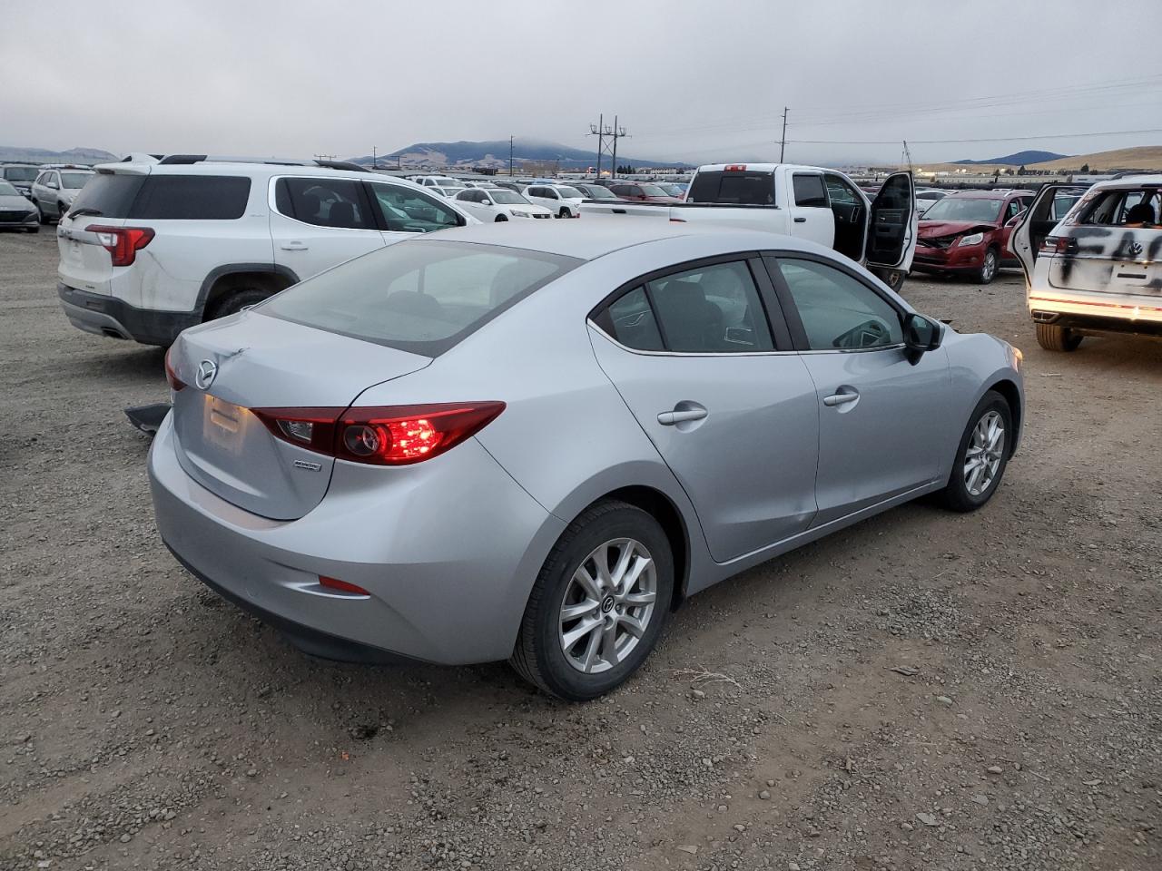 Lot #2986983773 2017 MAZDA 3 SPORT