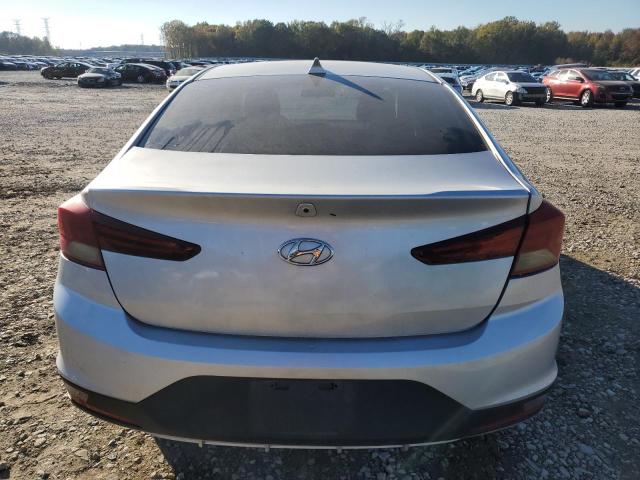2019 HYUNDAI ELANTRA SE - 5NPD84LF0KH464980