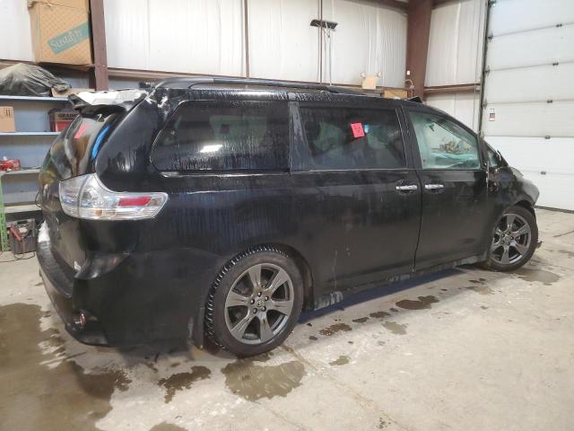 2018 TOYOTA SIENNA SE 5TDXZ3DC9JS951600