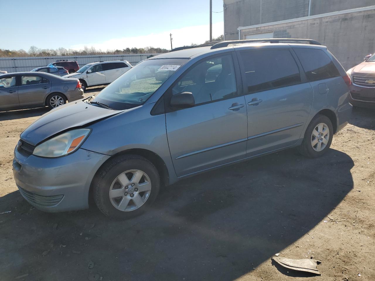 Lot #2979248025 2004 TOYOTA SIENNA CE