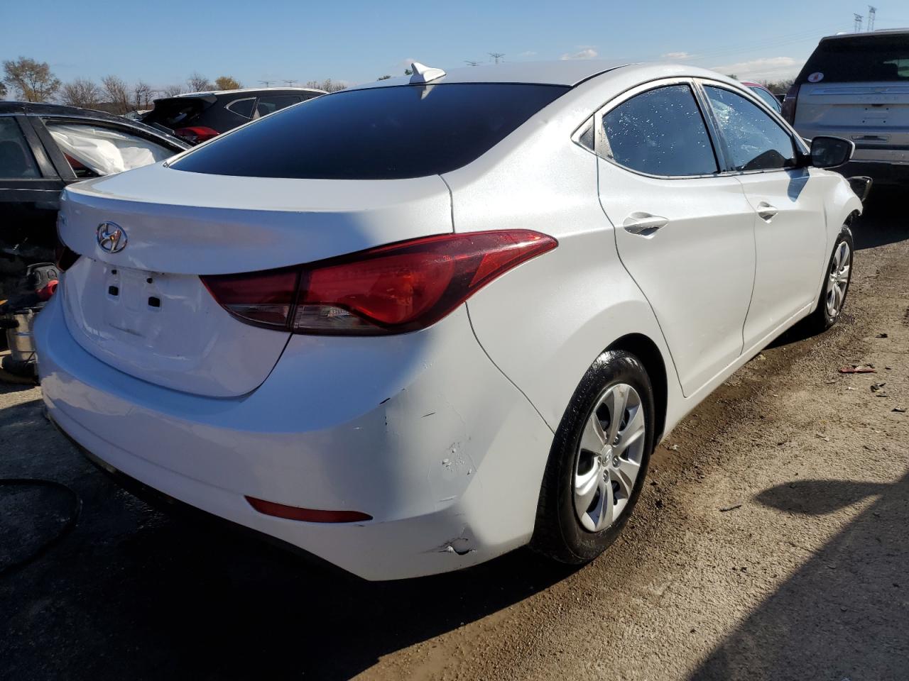 Lot #2998462876 2016 HYUNDAI ELANTRA SE