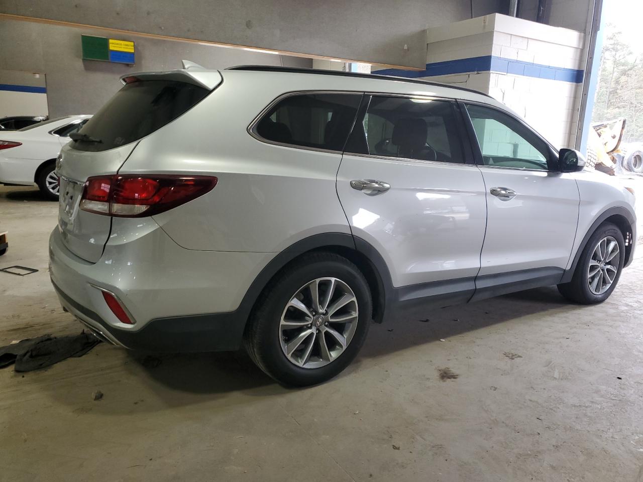 Lot #3025816304 2017 HYUNDAI SANTA FE S