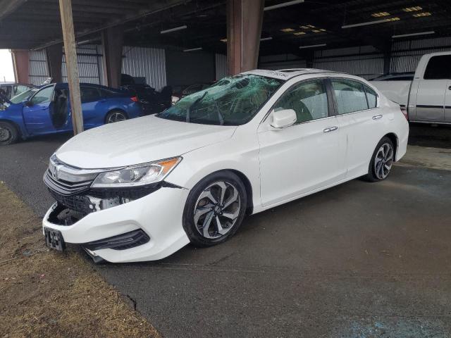 VIN 1HGCR2F71HA013687 2017 HONDA ACCORD no.1