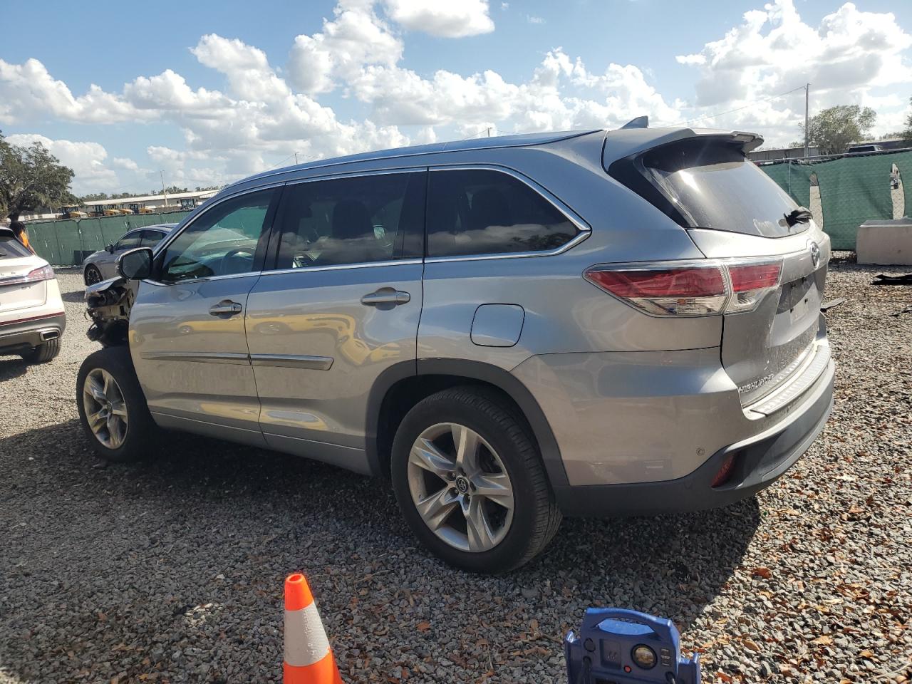 Lot #2989157976 2016 TOYOTA HIGHLANDER