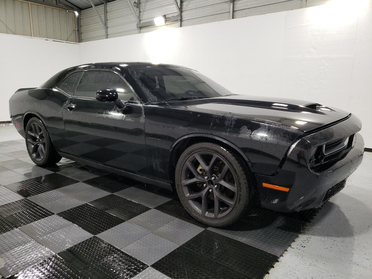 Lot #2993703179 2021 DODGE CHALLENGER