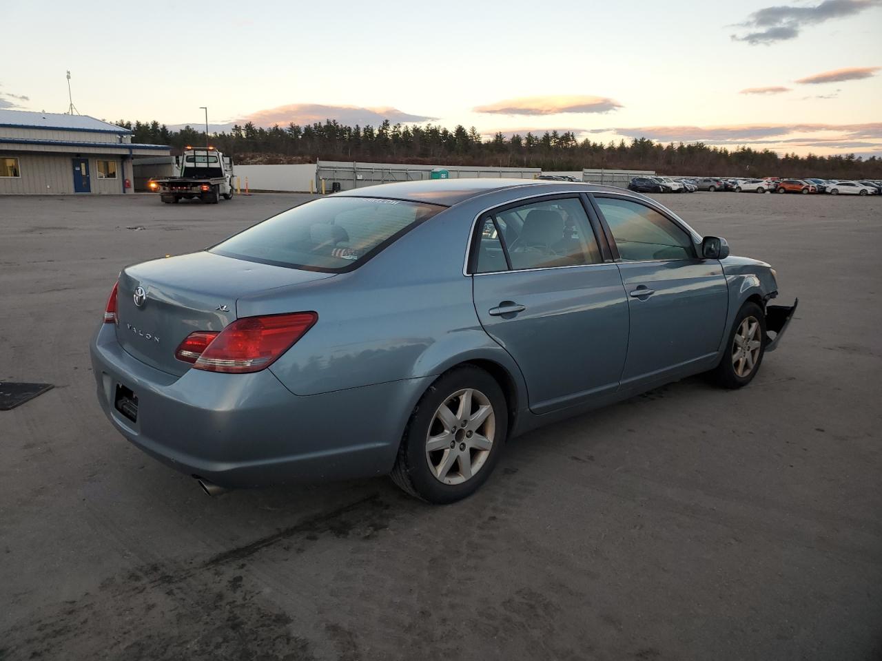 Lot #2986873883 2008 TOYOTA AVALON