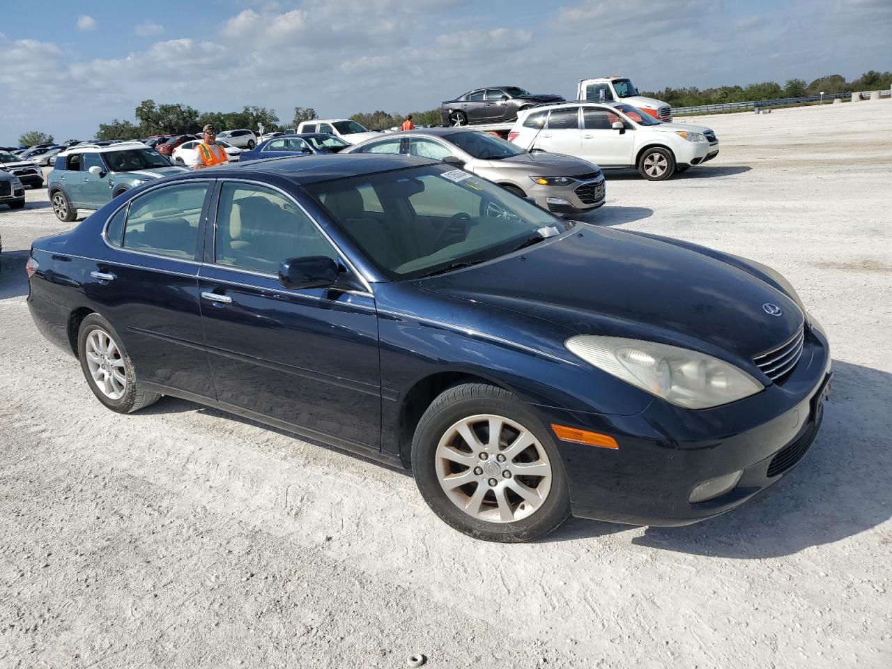 Lot #2989300462 2002 LEXUS ES 300