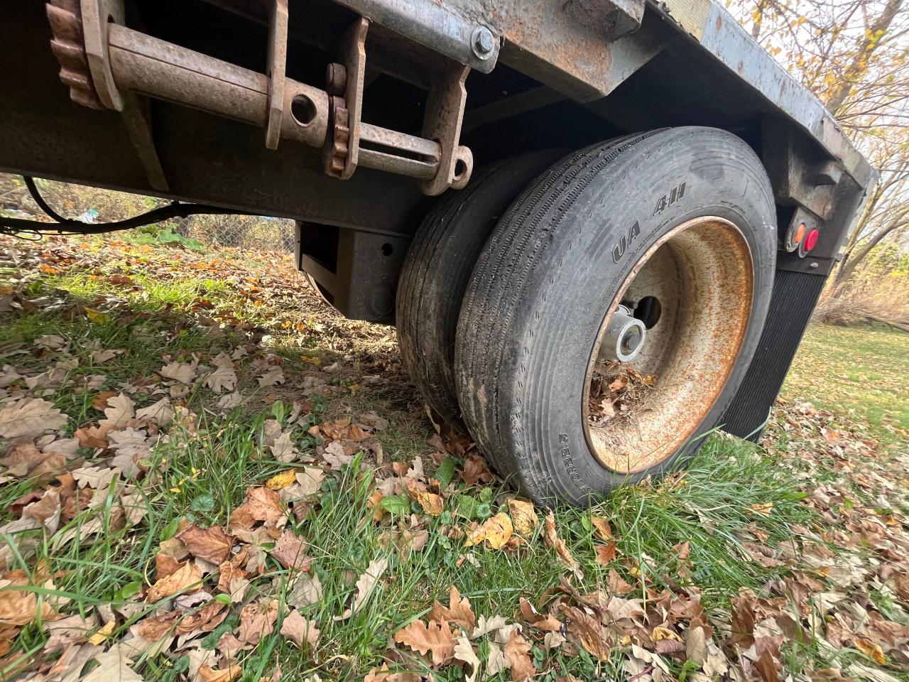 Lot #2991360346 2000 BROWN TRAILER OTHER