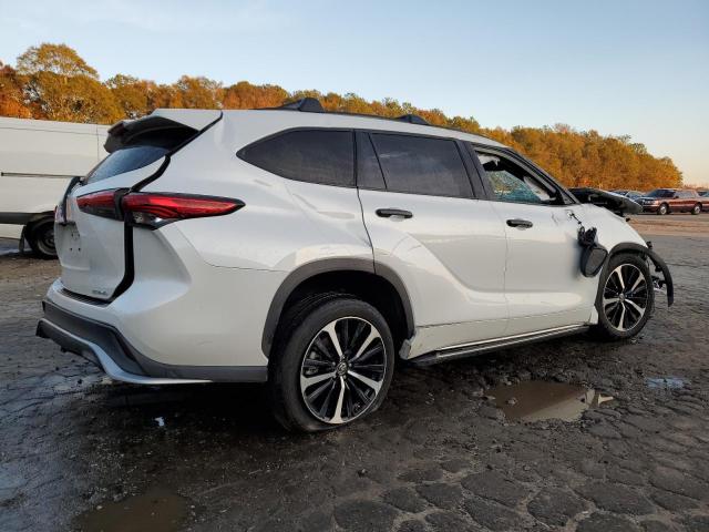 2021 TOYOTA HIGHLANDER - 5TDJZRBH9MS064624