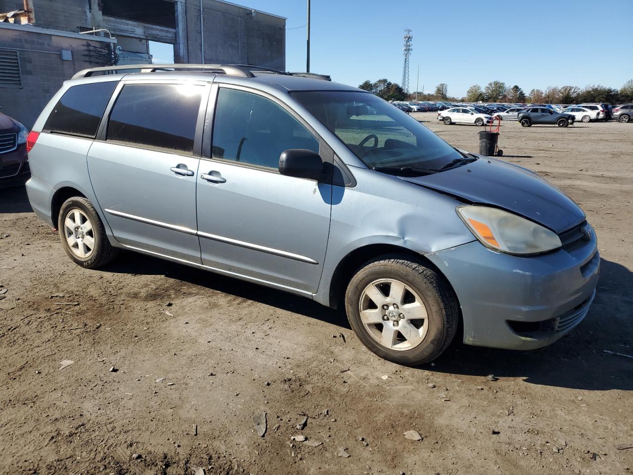 Lot #2979248025 2004 TOYOTA SIENNA CE