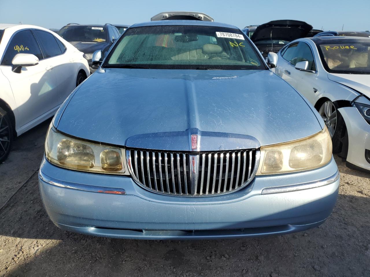 Lot #2947719399 1998 LINCOLN TOWN CAR E