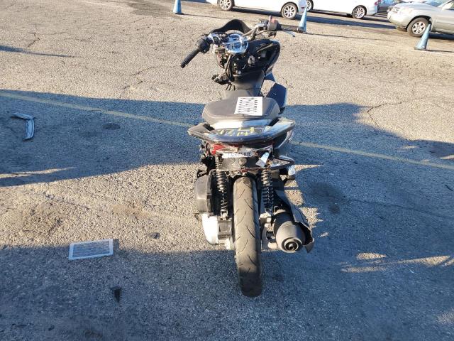 2018 HONDA PCX 150 RLHKF180XJY300570