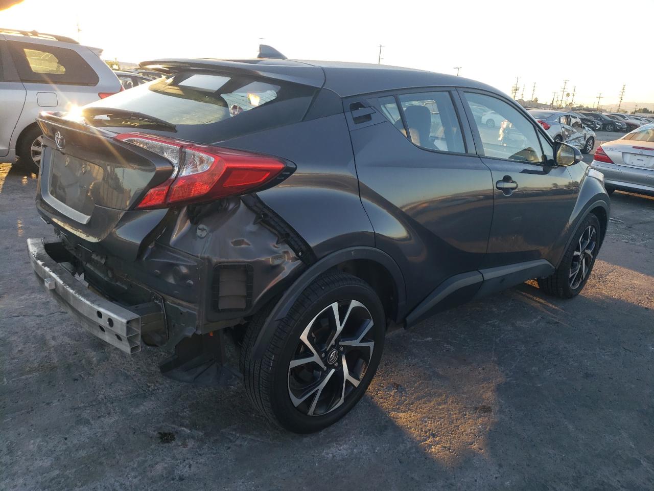 Lot #3025842331 2018 TOYOTA C-HR XLE