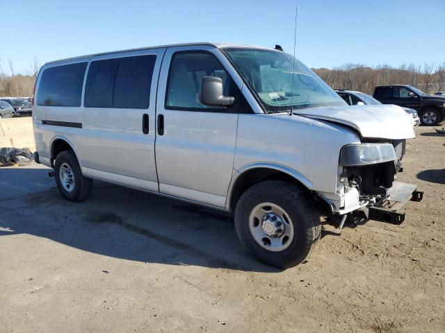 VIN 1GCWGAFG8L1247359 2020 CHEVROLET EXPRESS no.4