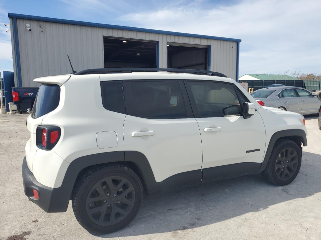 Lot #3024685582 2018 JEEP RENEGADE L