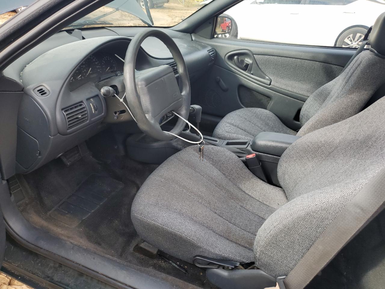 Lot #2962297986 2002 CHEVROLET CAVALIER