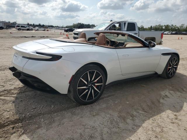 ASTON MARTIN DB11 2020 white  gas SCFRMFCWXLGM09361 photo #4