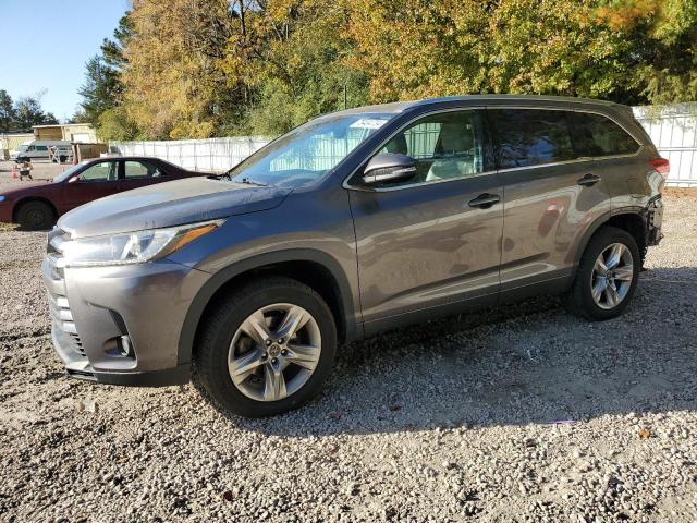 VIN 5TDYZRFH8JS264477 2018 Toyota Highlander, Limited no.1