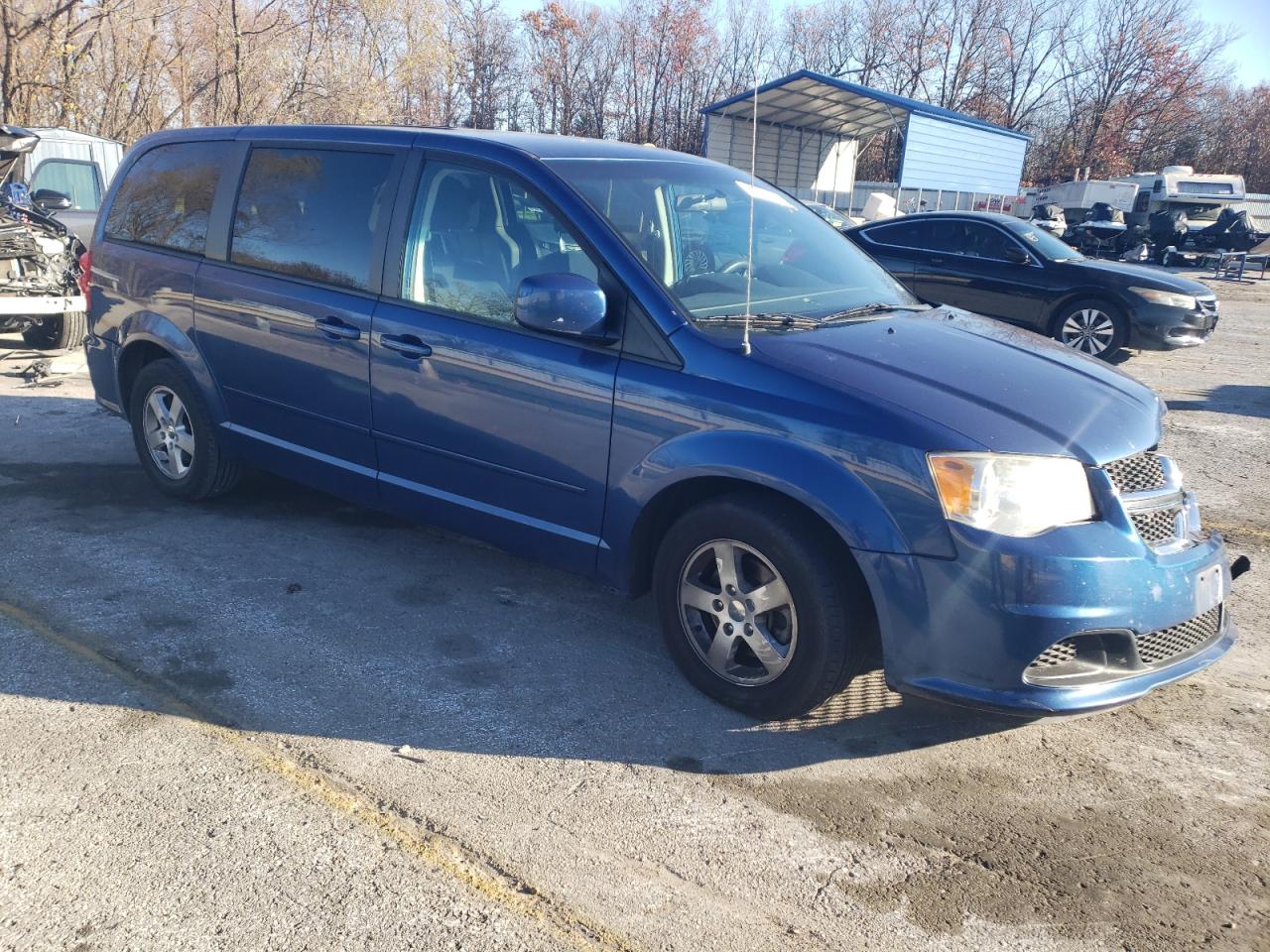 Lot #3024224904 2011 DODGE GRAND CARA