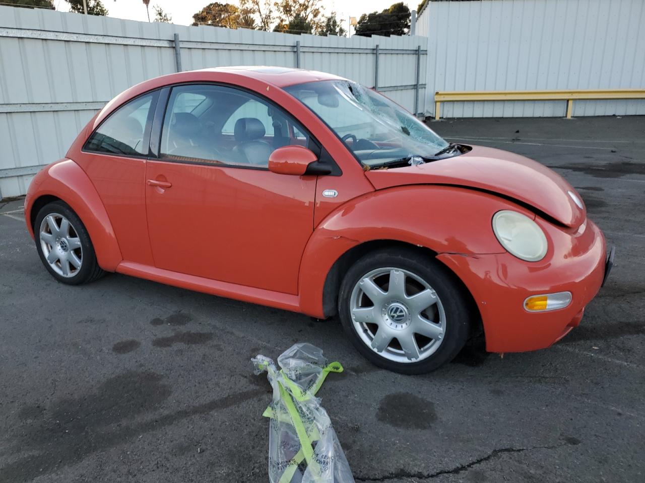 Lot #3024131818 2003 VOLKSWAGEN NEW BEETLE