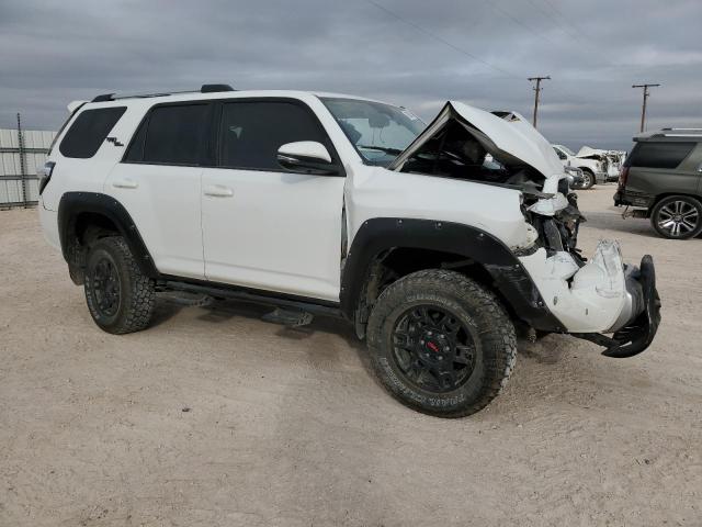 2018 TOYOTA 4RUNNER SR - JTEBU5JR7J5515133