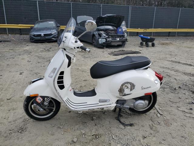 2014 VESPA GTS 300 SU - ZAPM459L5E5704364