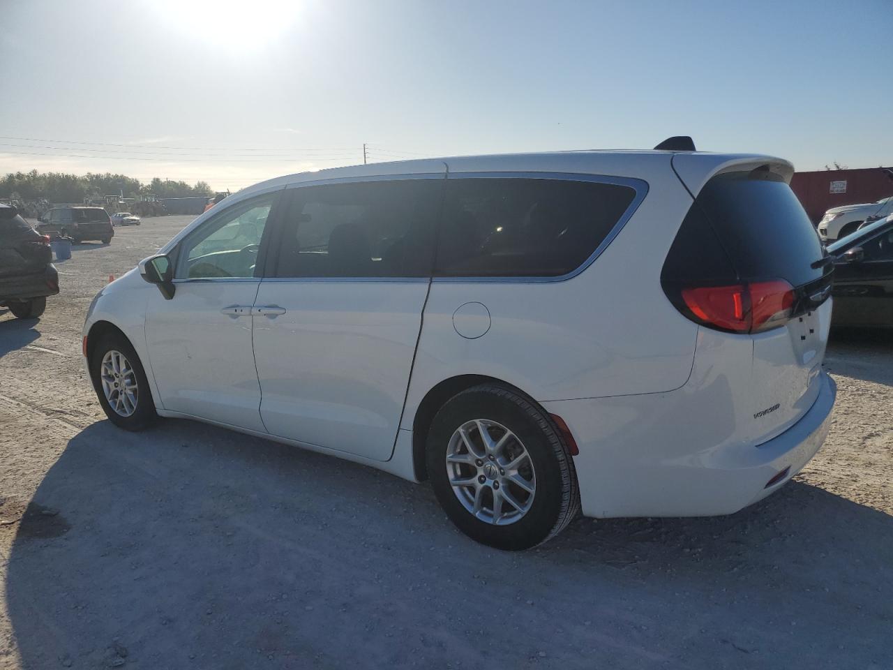 Lot #2994245964 2022 CHRYSLER VOYAGER LX