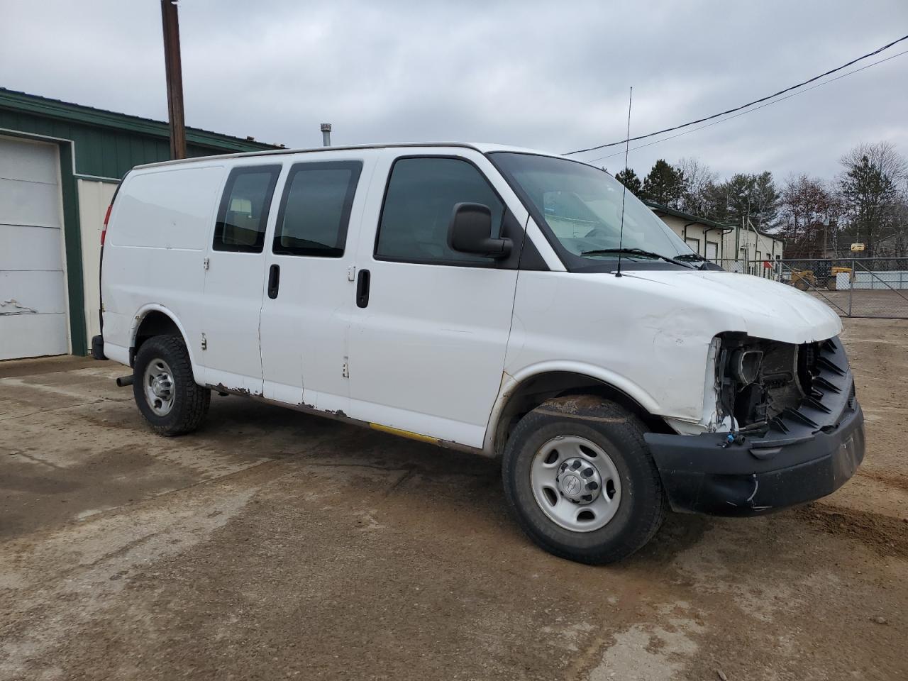 Lot #3003957496 2016 CHEVROLET EXPRESS G2