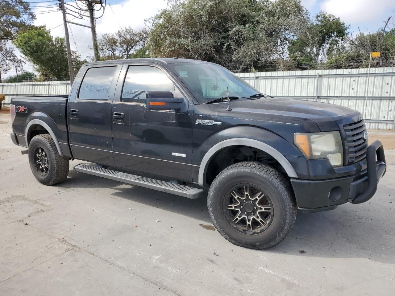 Lot #2989423616 2011 FORD F150 SUPER