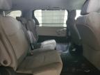 TOYOTA SIENNA LE photo