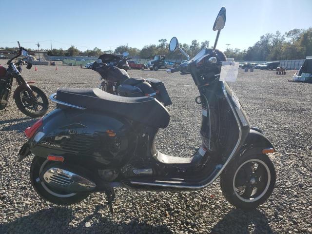 2010 PIAGGIO MOTORCYCLE #3027226294