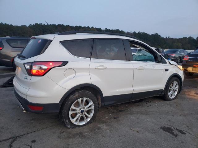 2018 FORD ESCAPE SE - 1FMCU9GD0JUB37010