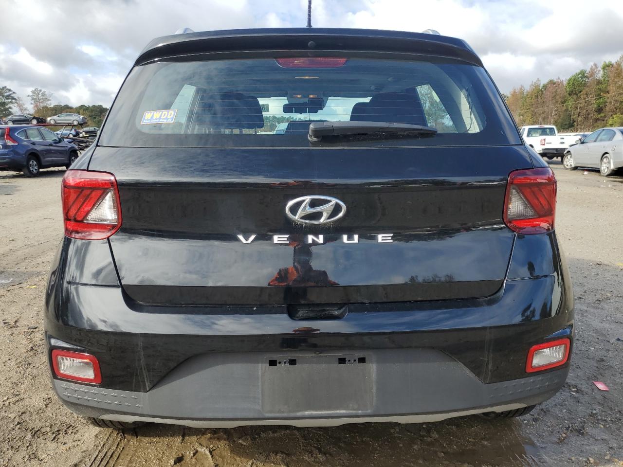 Lot #3029692071 2023 HYUNDAI VENUE SEL