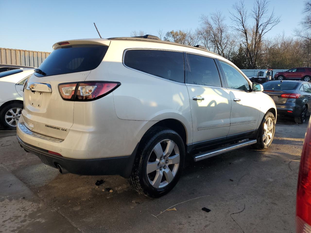 Lot #3026111106 2013 CHEVROLET TRAVERSE L