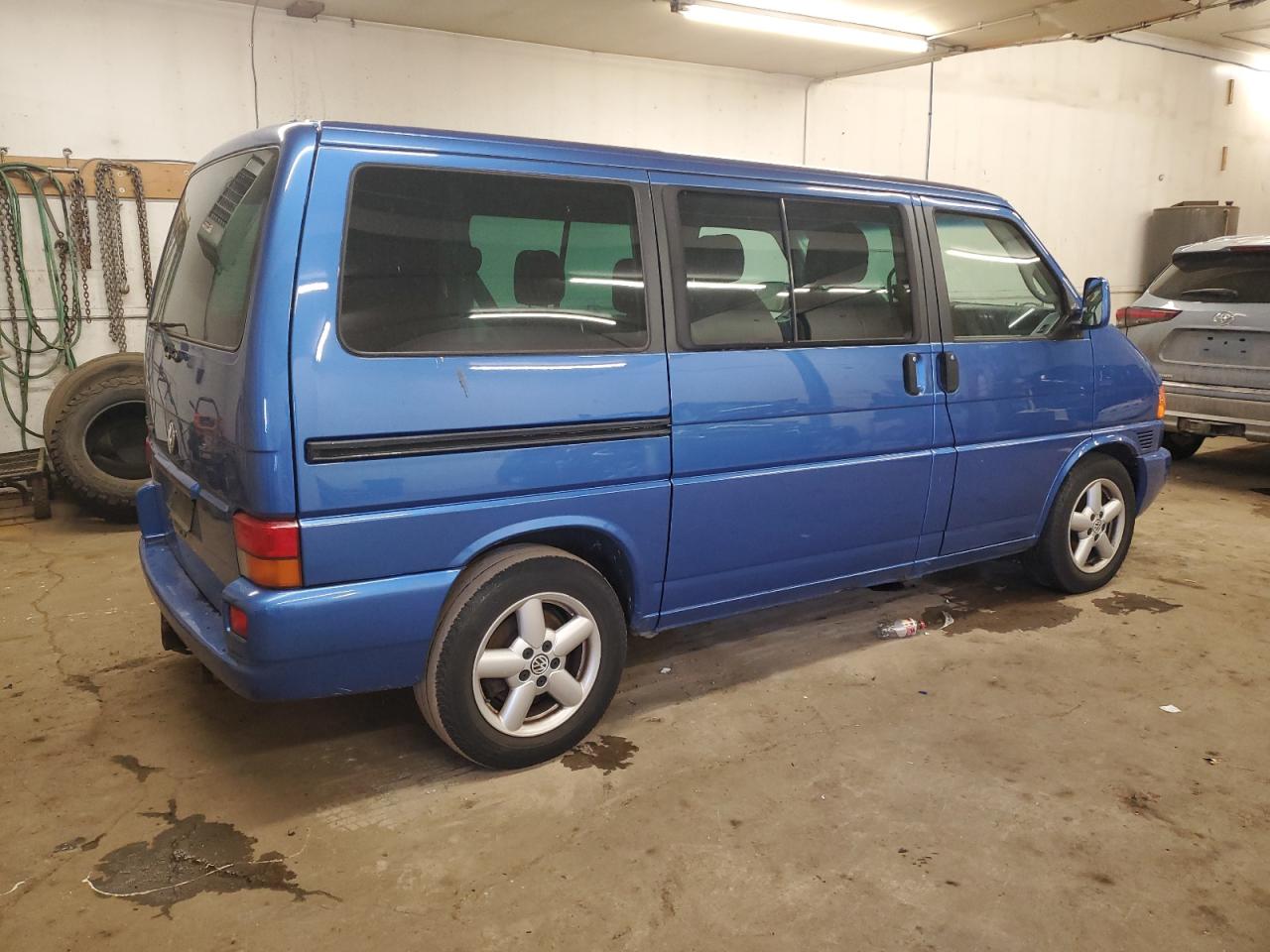 Lot #2986762277 2003 VOLKSWAGEN EUROVAN GL