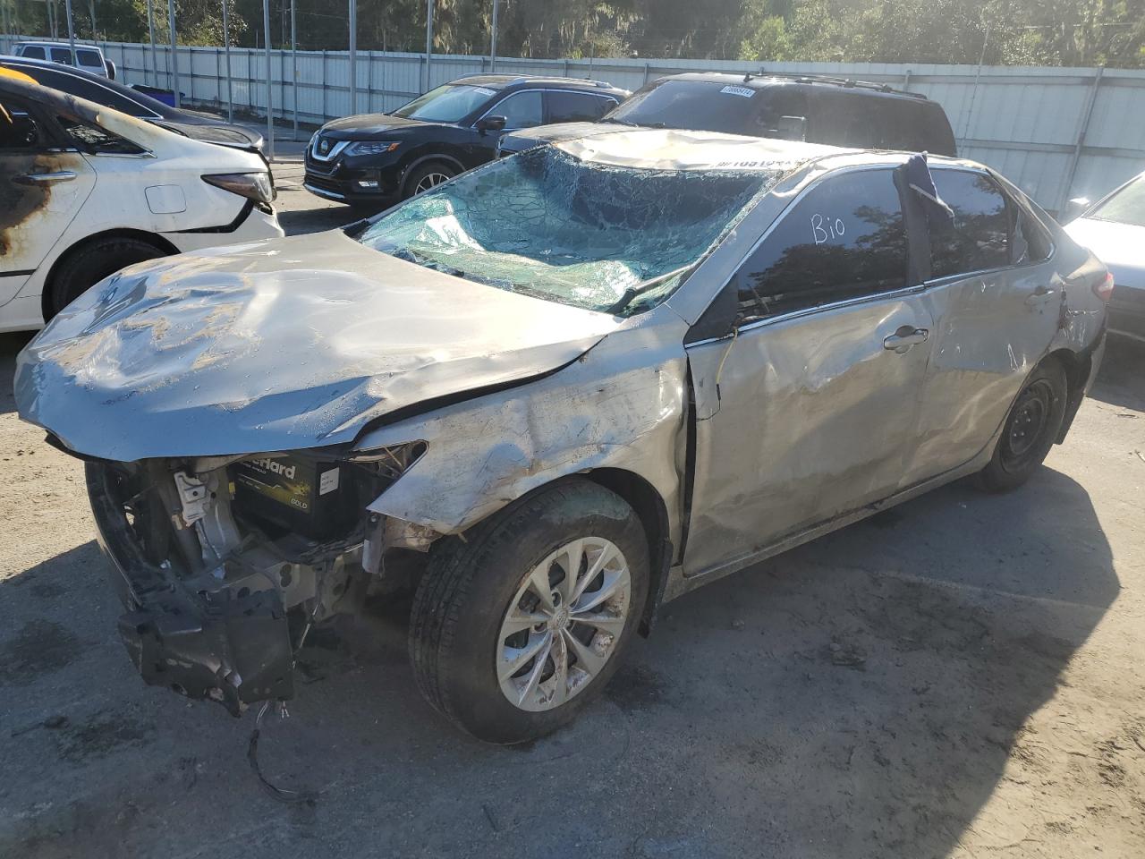 TOYOTA CAMRY LE