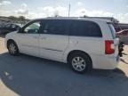 CHRYSLER TOWN & COU photo