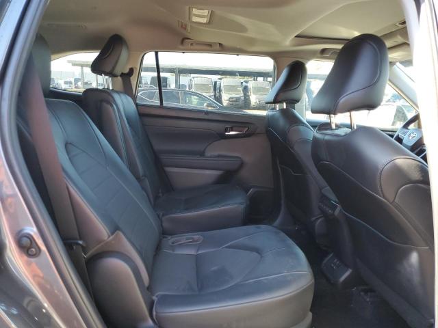 2022 TOYOTA HIGHLANDER - 5TDGZRAH7NS554217