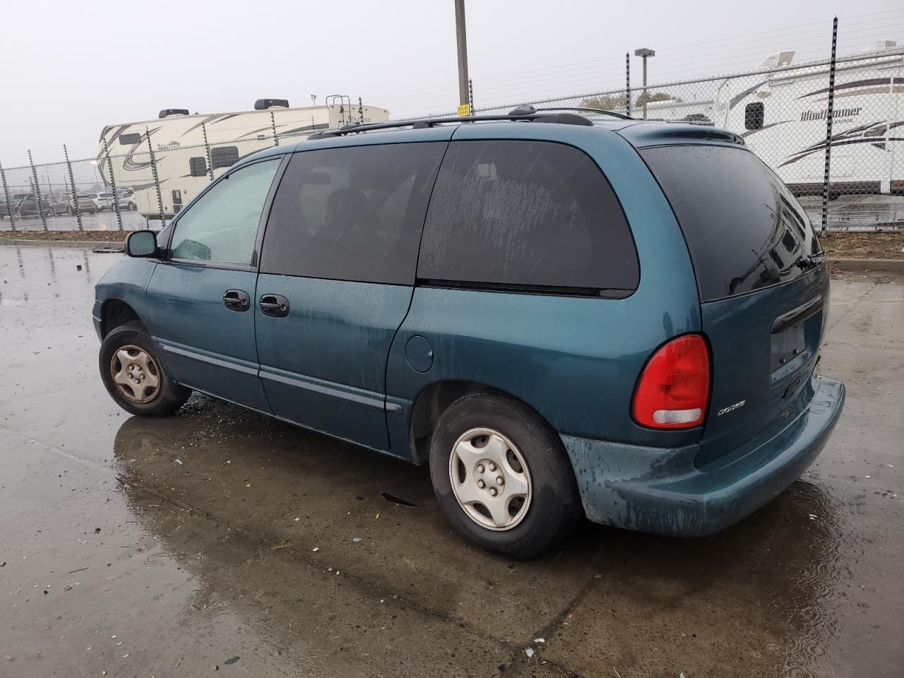 Lot #3033001009 2000 DODGE CARAVAN GR