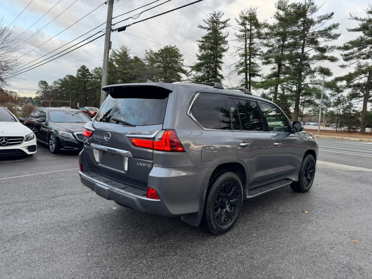 Lot #3005611288 2017 LEXUS LX 570