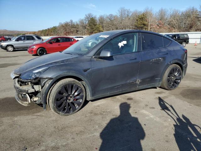 2022 TESLA MODEL Y - 7SAYGDEF5NF338301