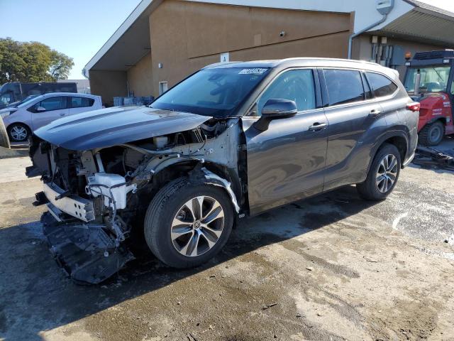 TOYOTA HIGHLANDER XLE