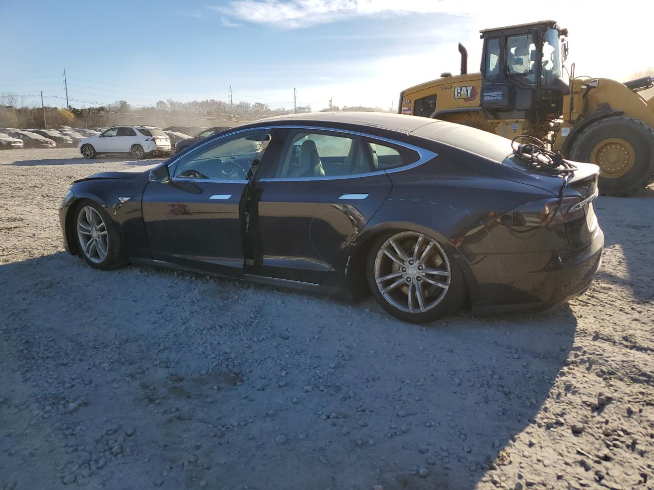 Lot #3034306111 2013 TESLA MODEL S